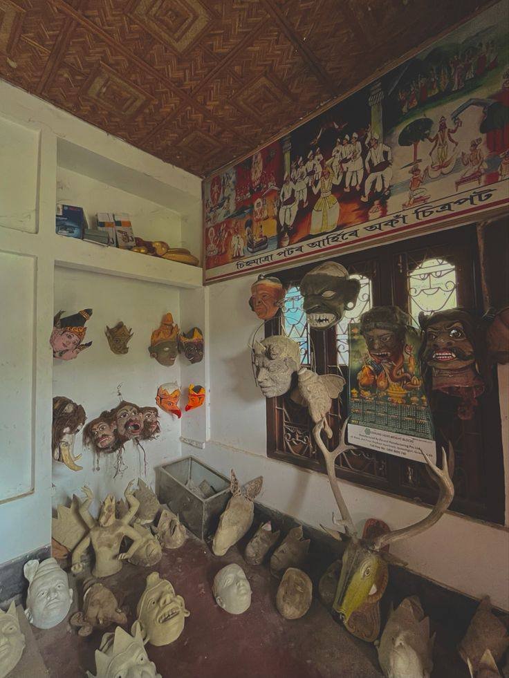 Mask workshop in Majuli